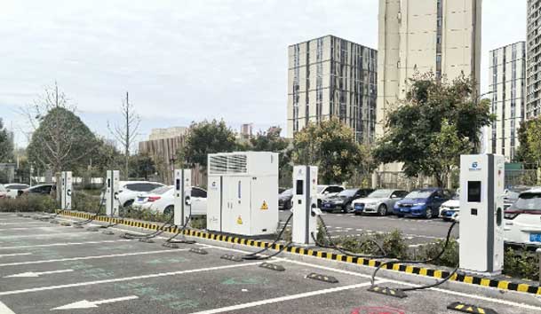 宜昌首批全液冷超充站投入運(yùn)營，鴻嘉利助力高質(zhì)量充電基礎(chǔ)設(shè)施建設(shè)(圖2)